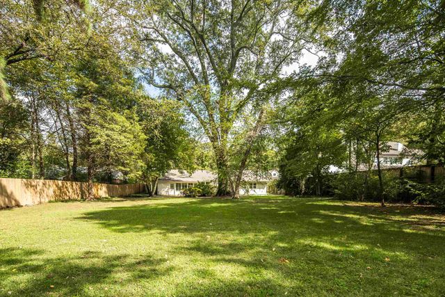 267 BARRY RD, Memphis, TN 38117