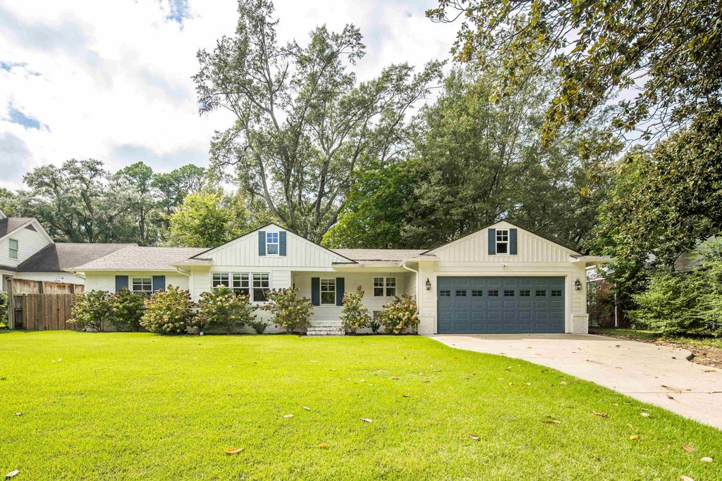 267 BARRY RD, Memphis, TN 38117