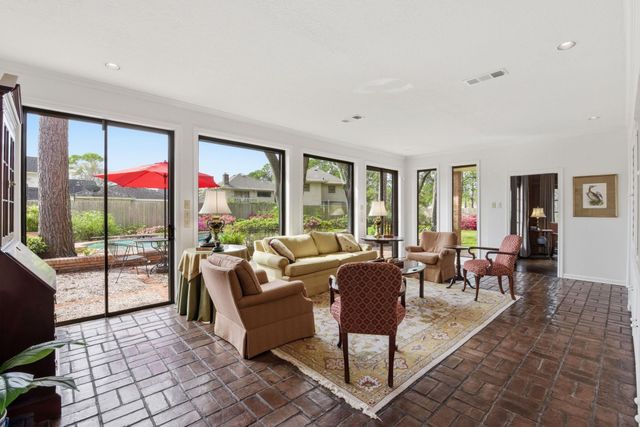 16310 Craighurst Drive, Houston, TX 77059