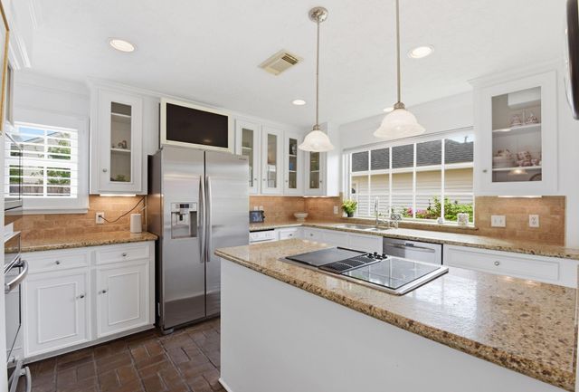 16310 Craighurst Drive, Houston, TX 77059