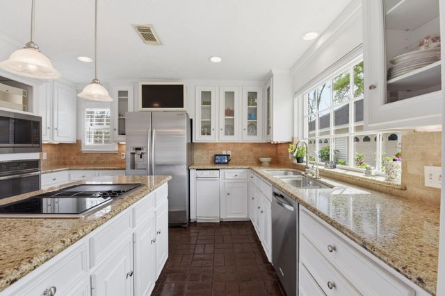 16310 Craighurst Drive, Houston, TX 77059