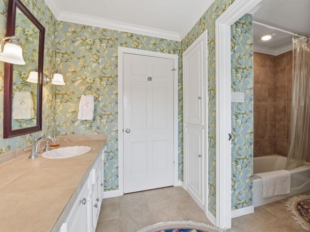 16310 Craighurst Drive, Houston, TX 77059