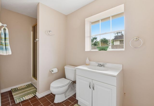 16310 Craighurst Drive, Houston, TX 77059