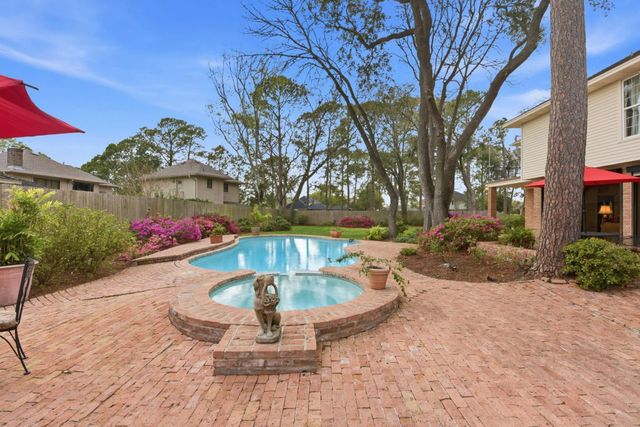 16310 Craighurst Drive, Houston, TX 77059