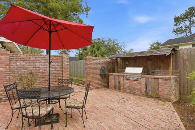 16310 Craighurst Drive, Houston, TX 77059