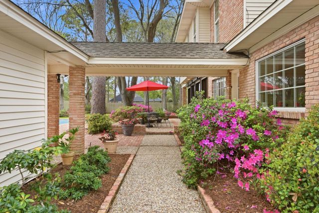 16310 Craighurst Drive, Houston, TX 77059