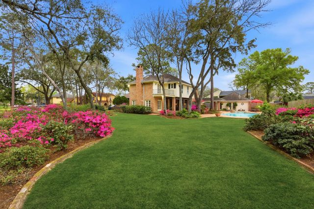 16310 Craighurst Drive, Houston, TX 77059