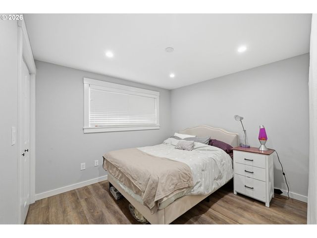 1440 Amberland Ave, Eugene, OR 97401