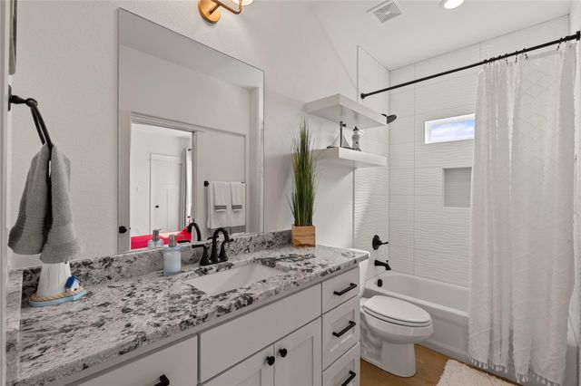 942 Inka RD, Salado, TX 76571