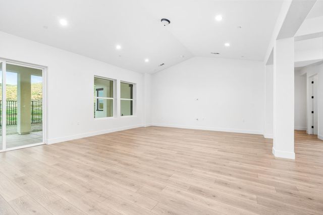 4511 Iron Creek Court, Friant, CA 93626