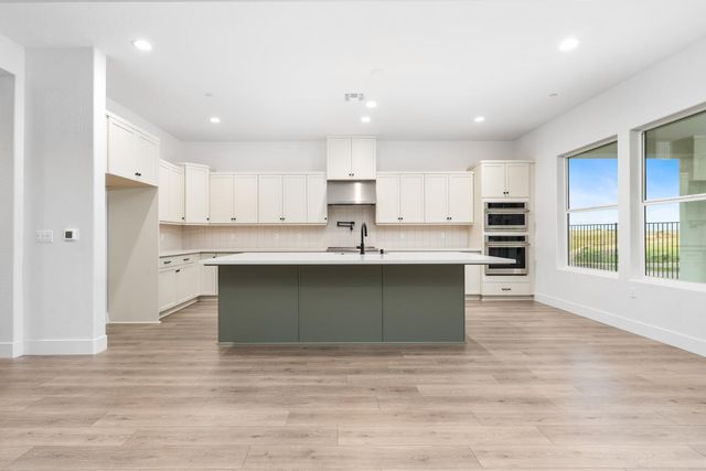 4511 Iron Creek Court, Friant, CA 93626