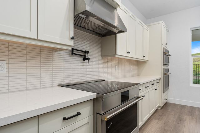 4511 Iron Creek Court, Friant, CA 93626