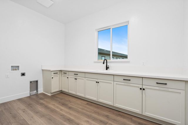 4511 Iron Creek Court, Friant, CA 93626