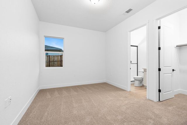 4511 Iron Creek Court, Friant, CA 93626