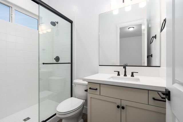 4511 Iron Creek Court, Friant, CA 93626