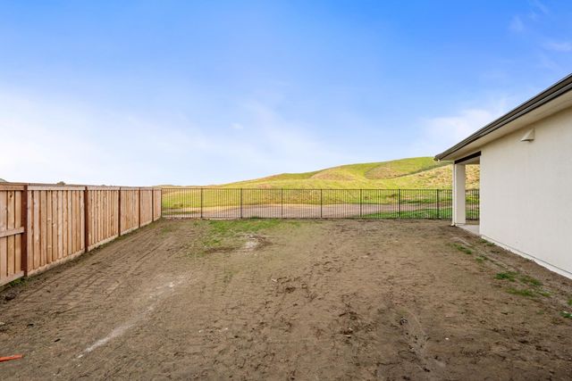 4511 Iron Creek Court, Friant, CA 93626