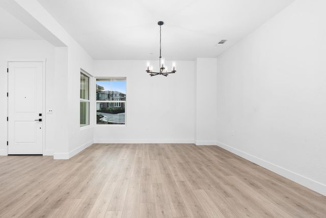 4511 Iron Creek Court, Friant, CA 93626