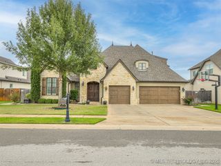 6517 E 134th Street S, Bixby, OK 74008