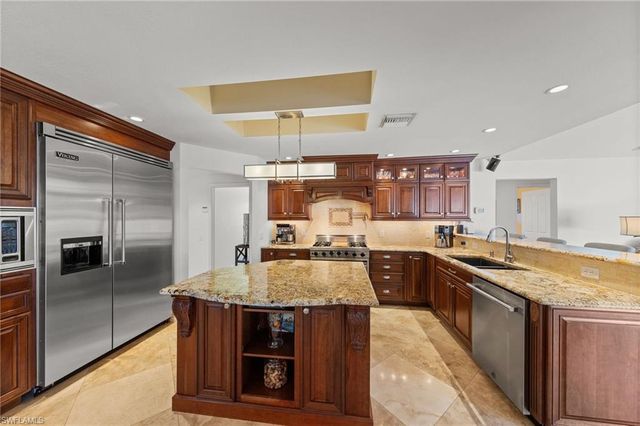 1939 Palaco Grande PKWY, Cape Coral, FL 33904