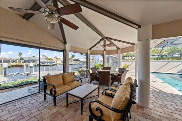 1939 Palaco Grande PKWY, Cape Coral, FL 33904