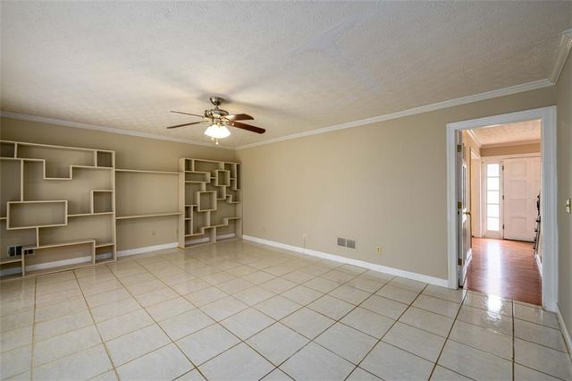 6420 Phillips Place, Lithonia, GA 30058