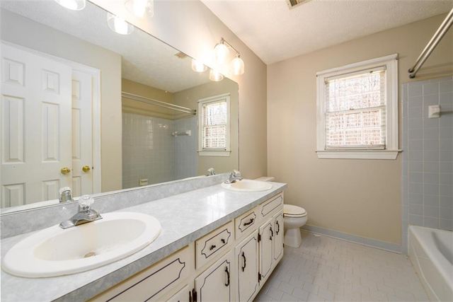 6420 Phillips Place, Lithonia, GA 30058