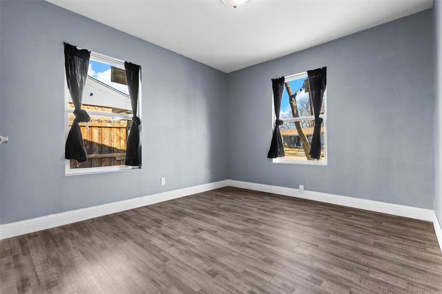 1515 Buena Vista Street, Mesquite, TX 75149