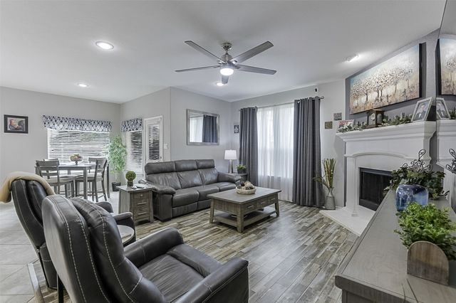 5202 Walsh Drive, Arlington, TX 76001