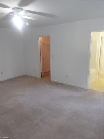 3335 WILITON Way, High Point, NC 27260