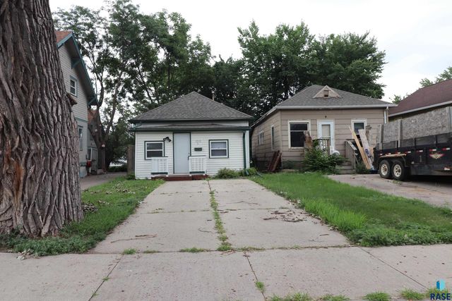 1312 E 5th St Street, Sioux Falls, SD 57103