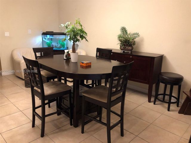 17087 SW 93rd Street, Miami, FL 33196