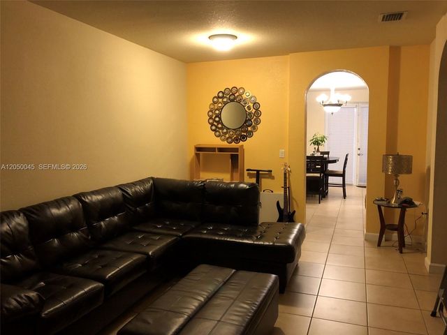 17087 SW 93rd Street, Miami, FL 33196