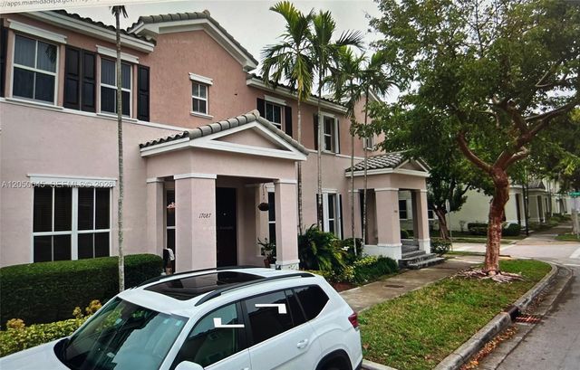 17087 SW 93rd Street, Miami, FL 33196