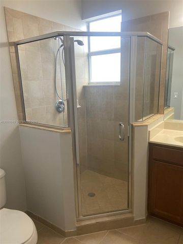17087 SW 93rd Street, Miami, FL 33196