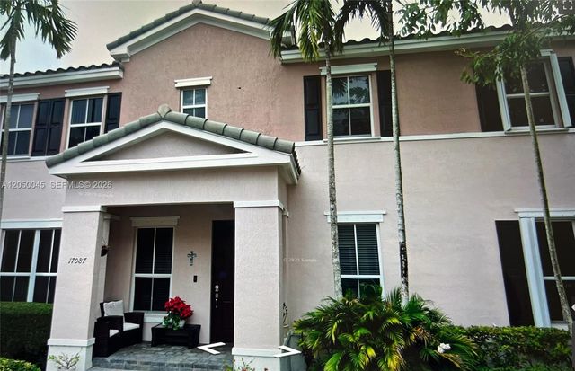 17087 SW 93rd Street, Miami, FL 33196