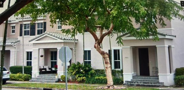 17087 SW 93rd Street, Miami, FL 33196