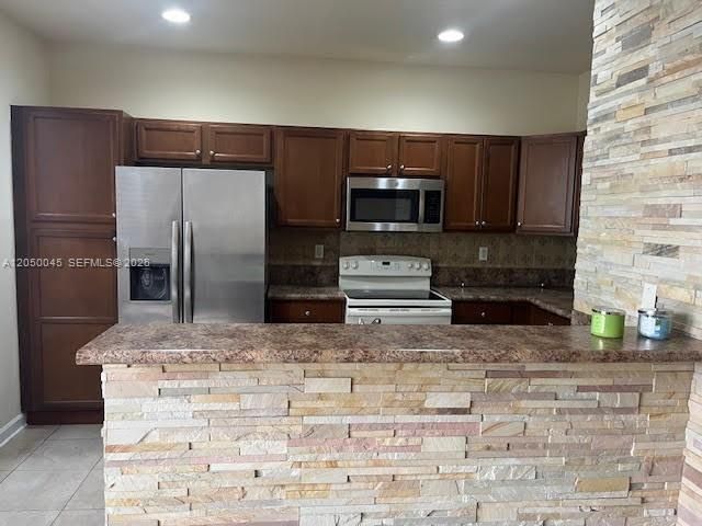 17087 SW 93rd Street, Miami, FL 33196