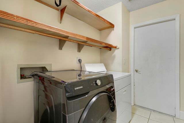 533 NW Avon Avenue, Port St. Lucie, Port St Lucie, FL 34983