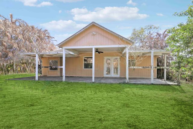 533 NW Avon Avenue, Port St. Lucie, Port St Lucie, FL 34983