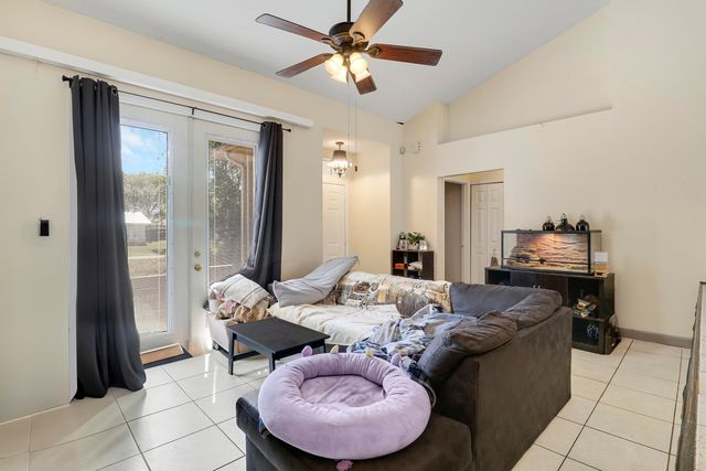 533 NW Avon Avenue, Port St. Lucie, Port St Lucie, FL 34983