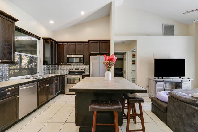 533 NW Avon Avenue, Port St. Lucie, Port St Lucie, FL 34983