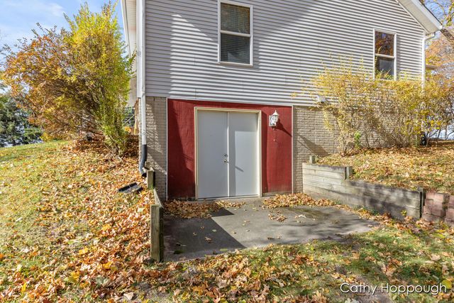 3494 Bradford Road, Ionia, MI 48846