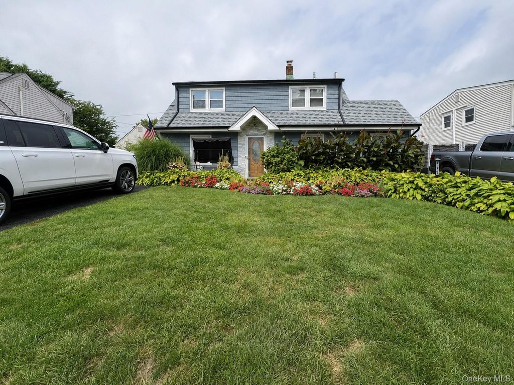 107 Azalea Road, Levittown, NY 11756 — exterior