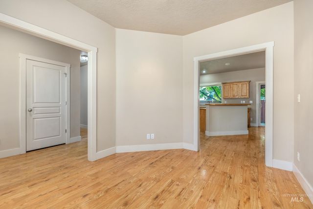 11543 W Wagon Pass Ct, Boise, ID 83709
