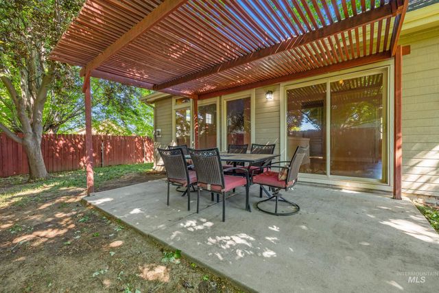 11543 W Wagon Pass Ct, Boise, ID 83709