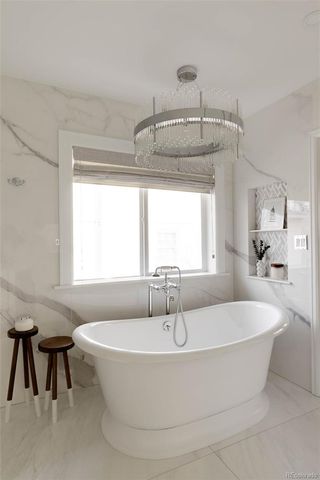 5525 E 17th Avenue Parkway, Denver, CO 80220