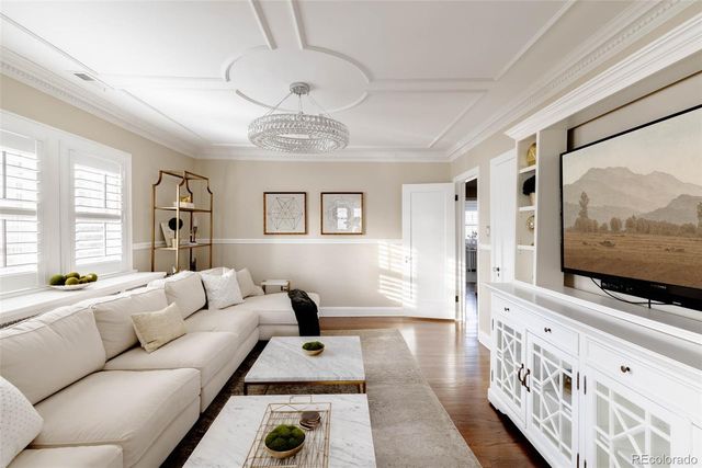 5525 E 17th Avenue Parkway, Denver, CO 80220