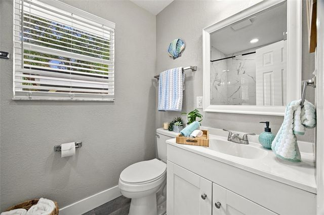11985 MURRAY AVENUE, Seminole, FL 33778