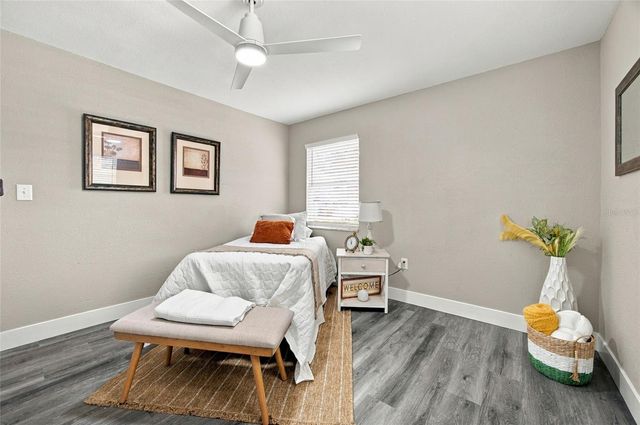 11985 MURRAY AVENUE, Seminole, FL 33778
