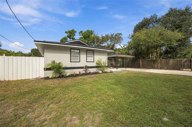 11985 MURRAY AVENUE, Seminole, FL 33778